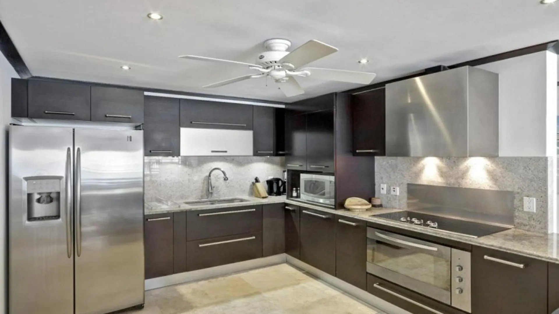Coral Cove 7 - Sunset Blue Sky Luxury Apartment Saint James 0*,  Barbados